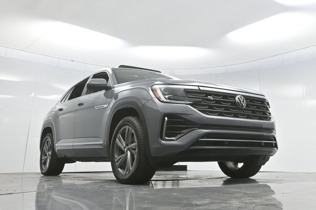 Used 2024 Volkswagen Atlas Cross Sport SEL R-Line AWD/4WD image 68