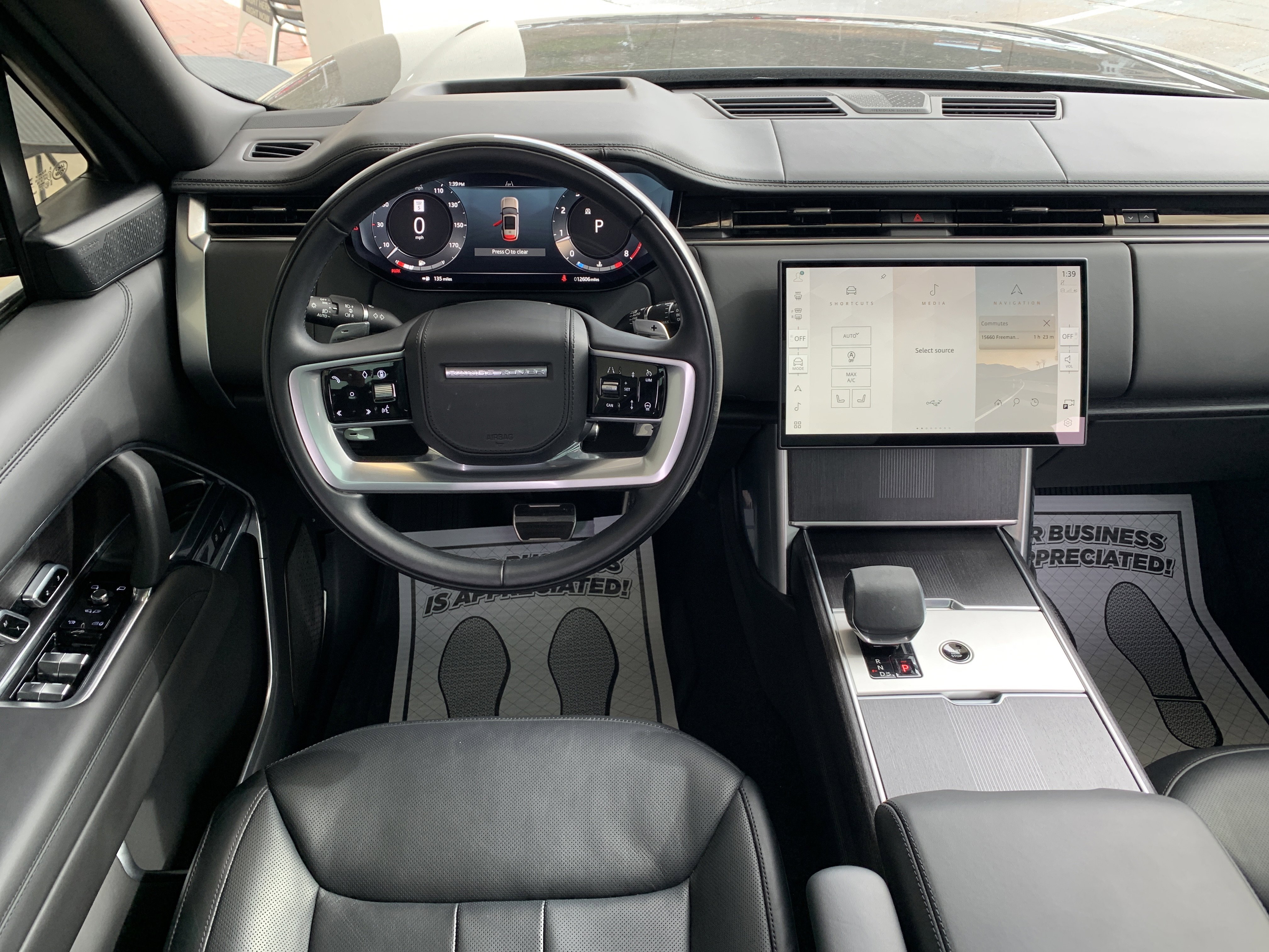 Used 2025 Land Rover Range Rover Autobiography image 25
