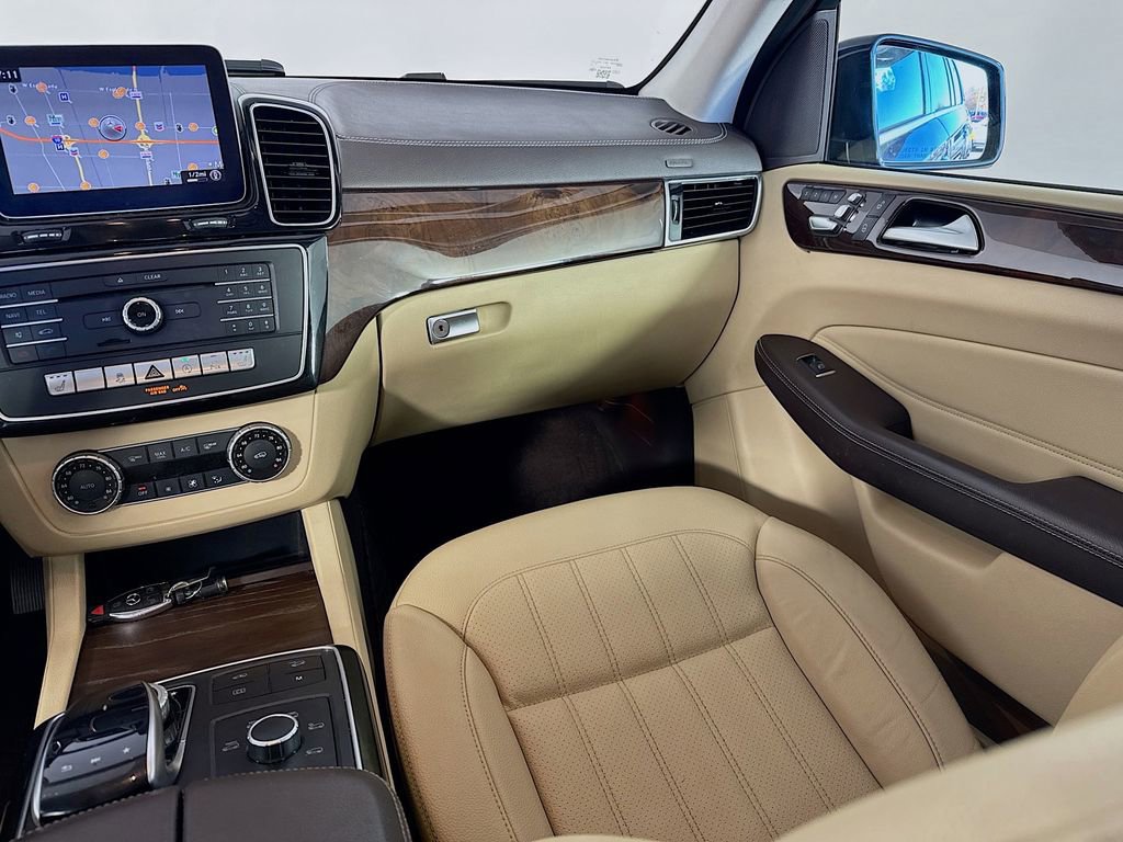 Used 2018 Mercedes-Benz GLS 450 4MATIC image 24