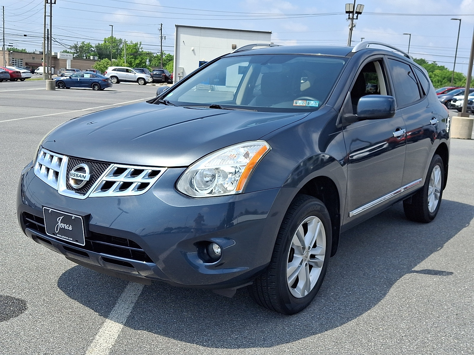 Used 2013 Nissan Rogue SV w/ Premium Pkg AWD/4WD image 3