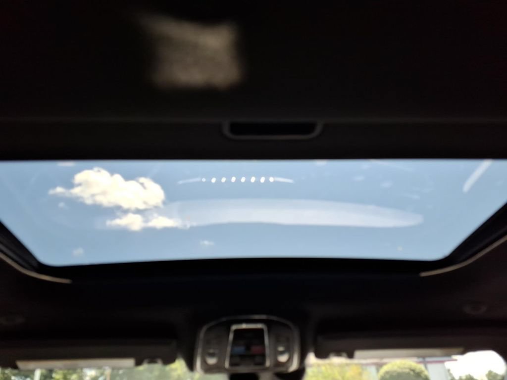 Certified 2024 Jeep Grand Cherokee Altitude RWD image 14