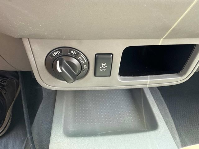 Used 2019 Nissan Frontier SV image 24