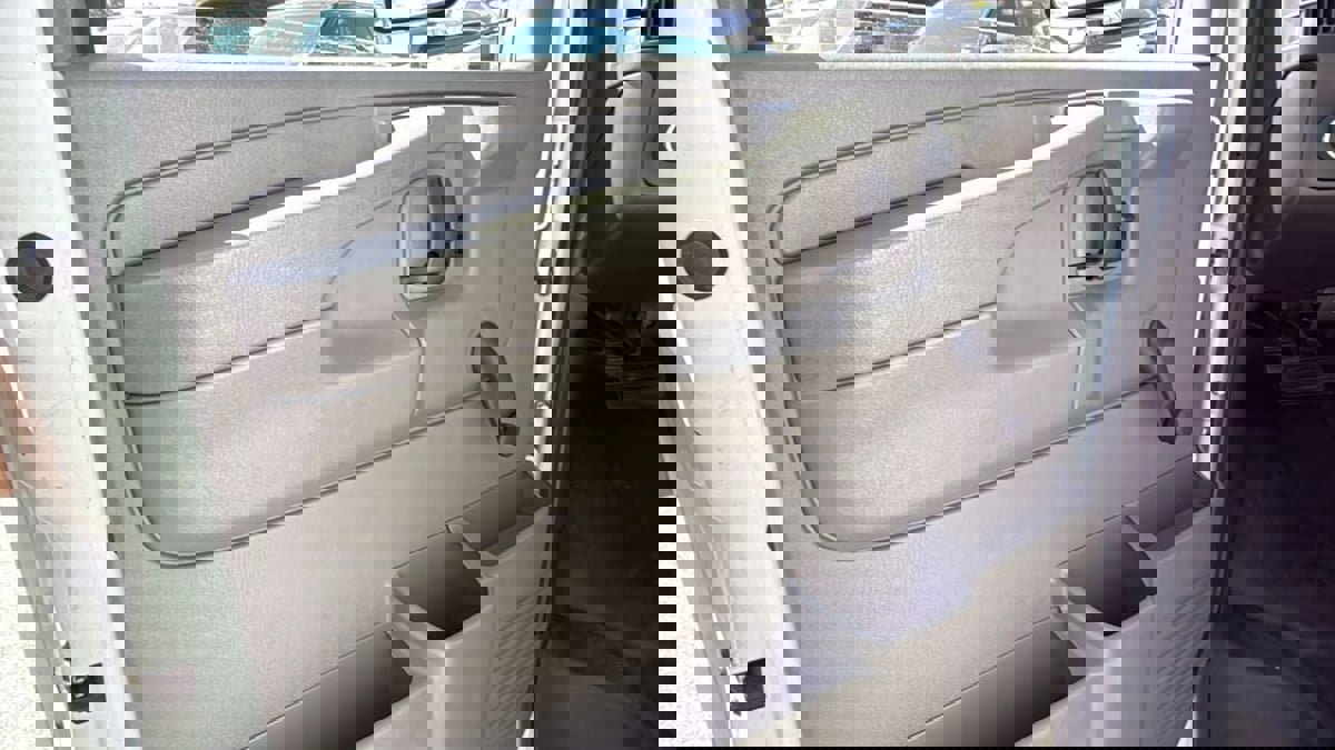 Used 2012 Chevrolet Express 3500 w/ School Bus Package image 30