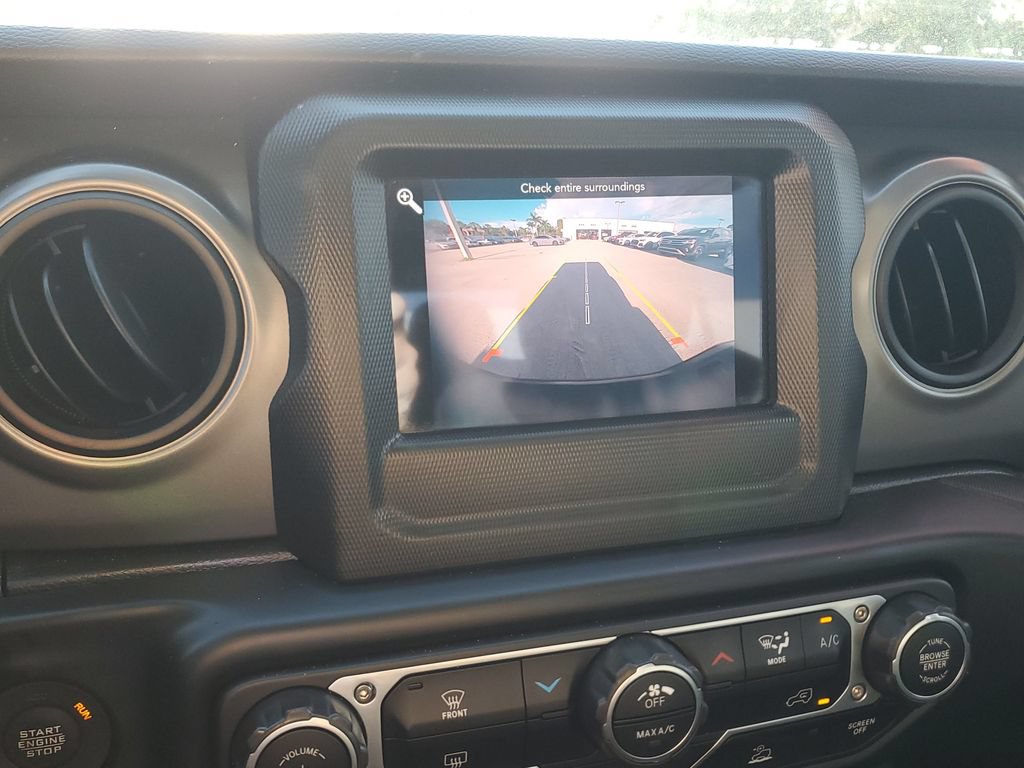 Used 2022 Jeep Gladiator Sport AWD/4WD image 25