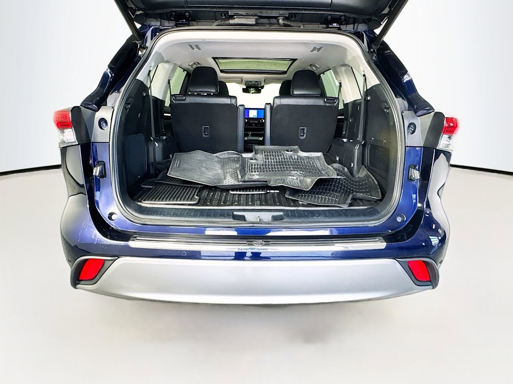 Used 2023 Toyota Highlander Platinum image 26