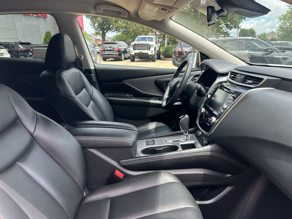 Certified 2024 Nissan Murano SV w/ SV Midnight Edition Package FWD image 21