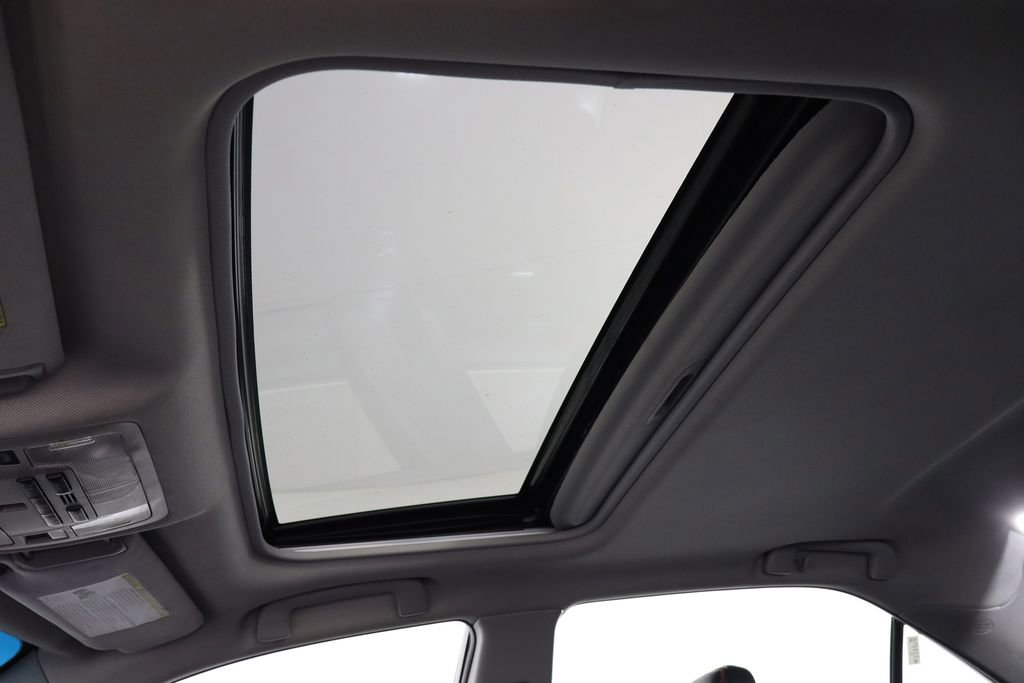 Used 2017 Toyota Camry XSE w/ Moonroof Package image 23