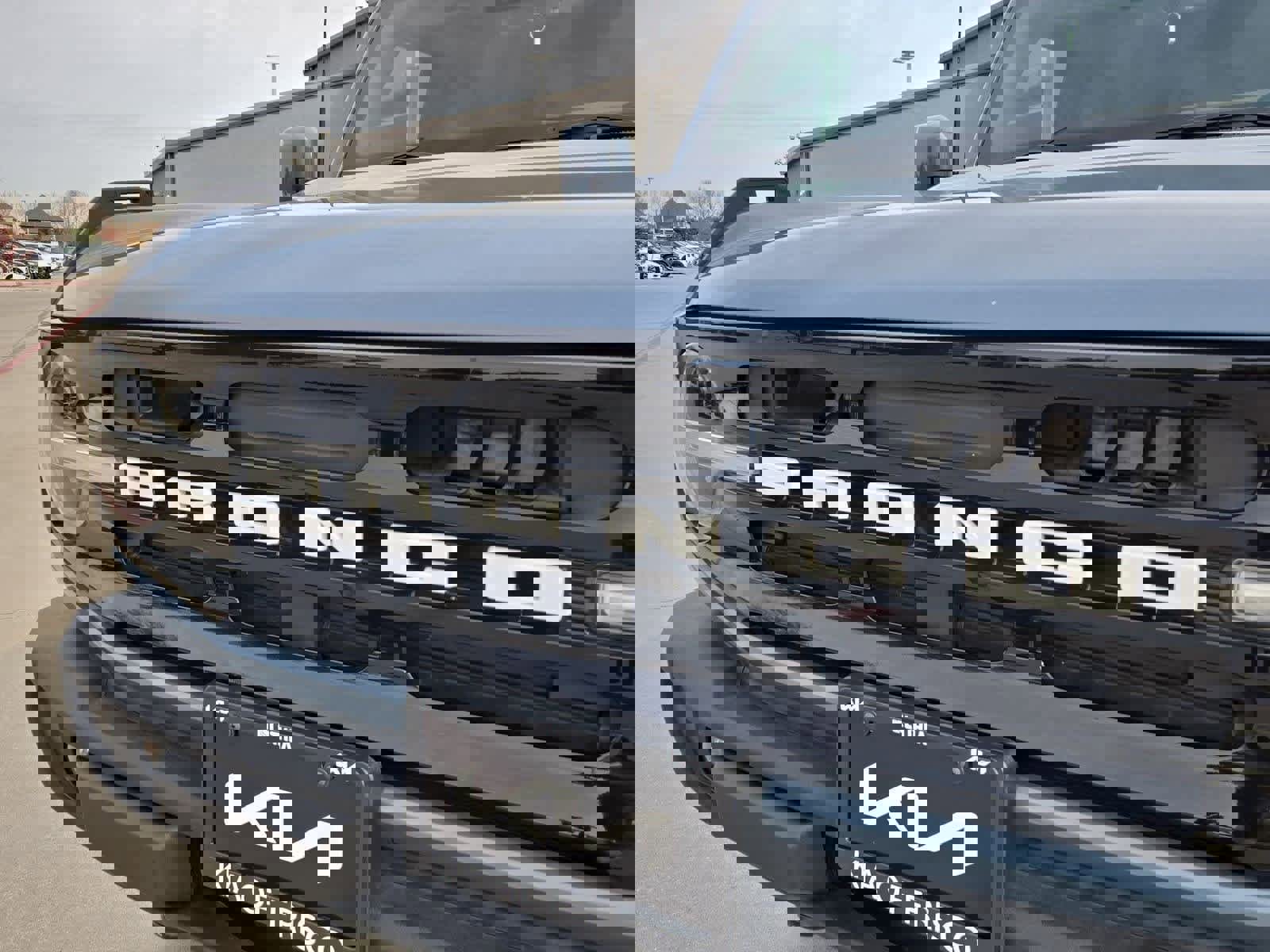 Used 2023 Ford Bronco Outer Banks image 12