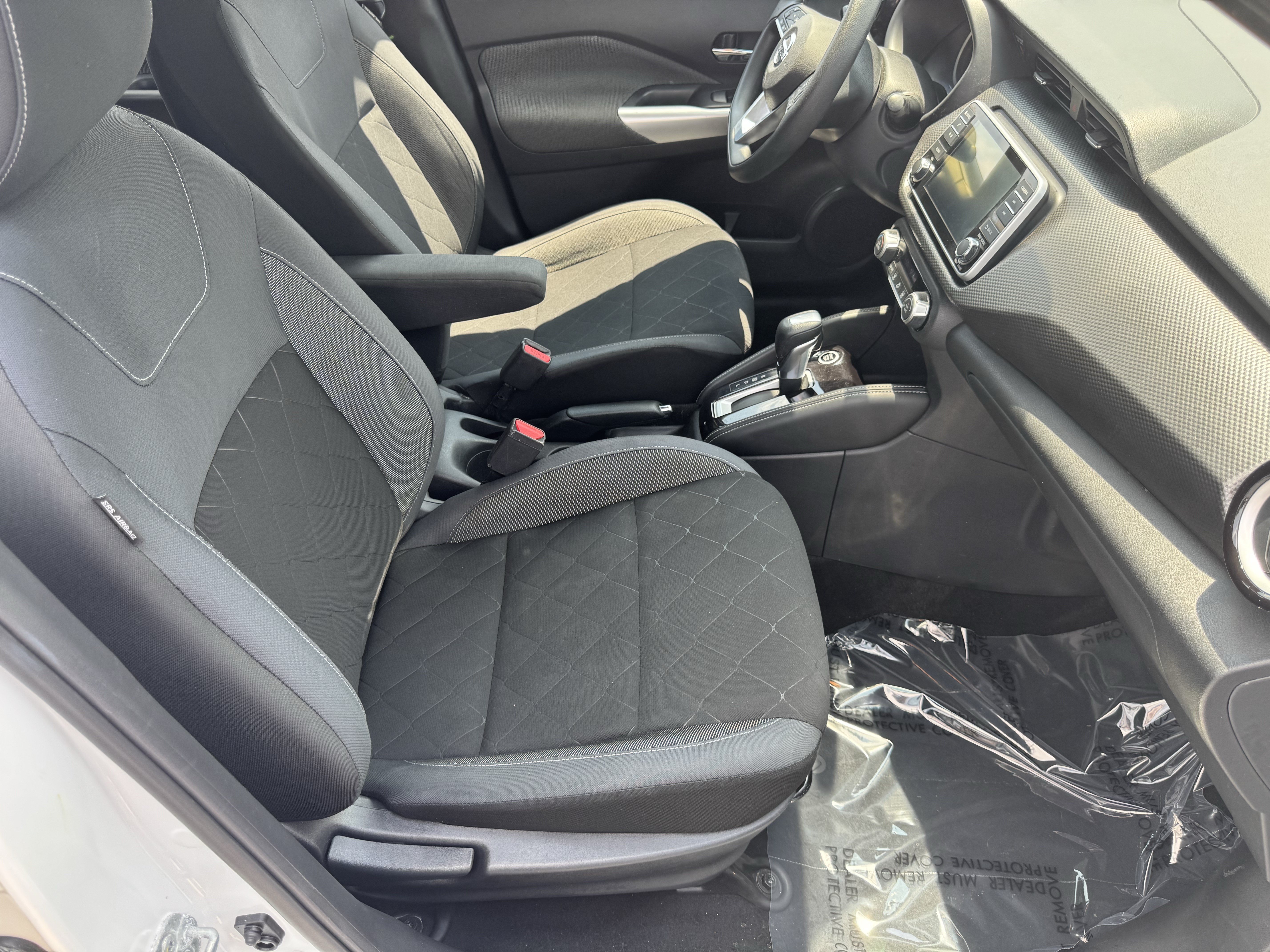 Used 2019 Nissan Kicks SV FWD image 14