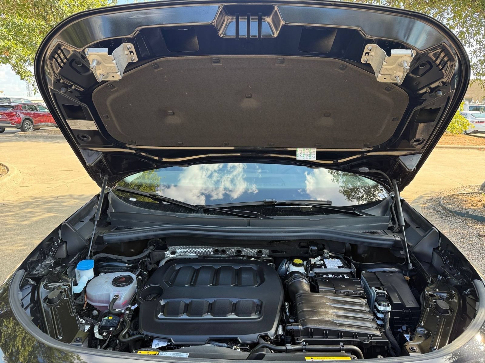 Used 2026 Volkswagen Tiguan SE AWD/4WD image 33