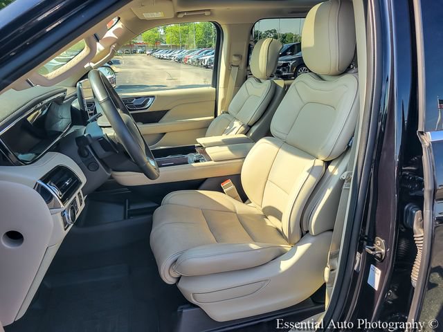 Used 2019 Lincoln Navigator Select AWD/4WD image 14