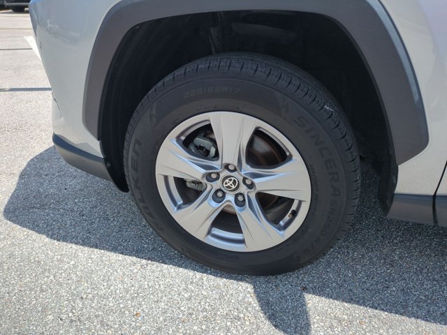 Certified 2022 Toyota RAV4 XLE w/ Convenience Package FWD image 24