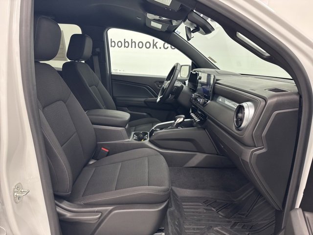 Used 2024 Chevrolet Colorado LT w/ LT Convenience Package image 32