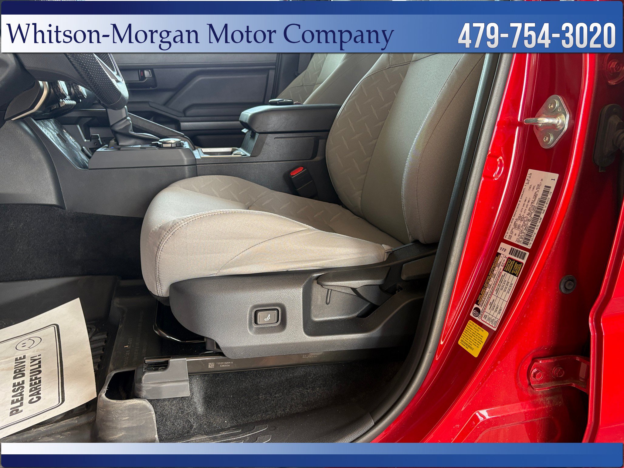 Used 2025 Toyota Tacoma SR5 AWD/4WD image 13
