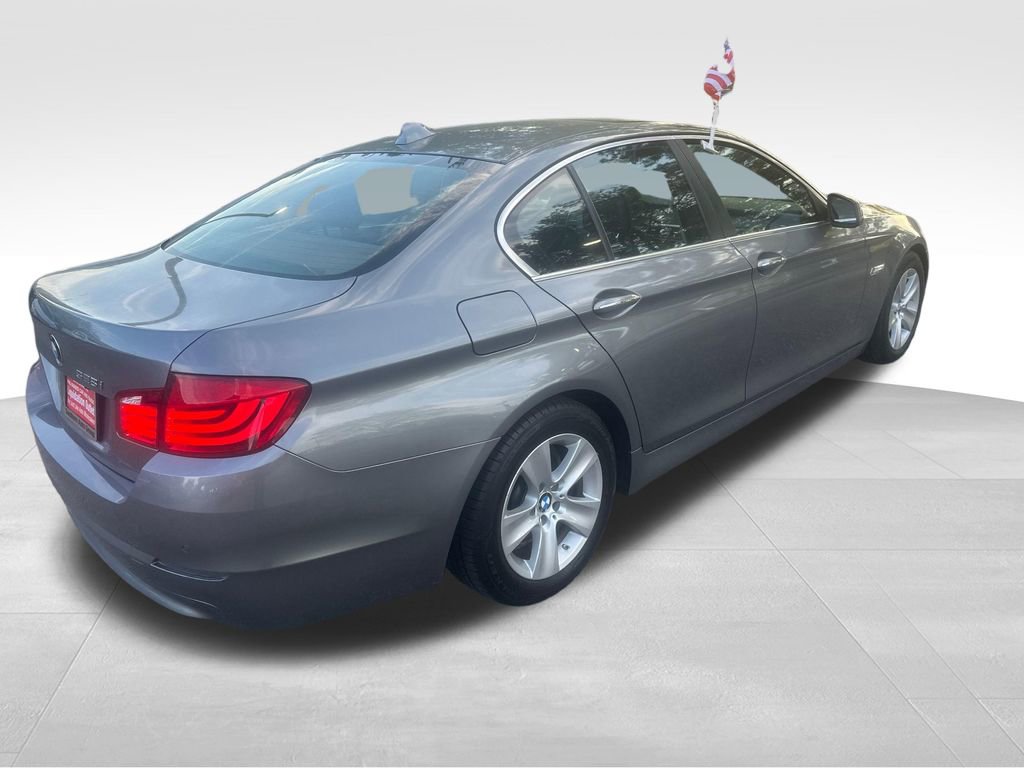 Used 2011 BMW 528i Sedan image 22