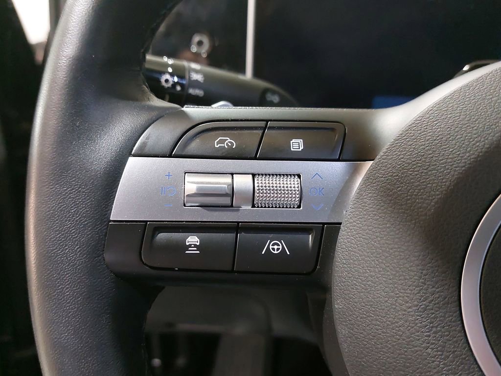 Certified 2025 Hyundai Santa Cruz Limited image 15