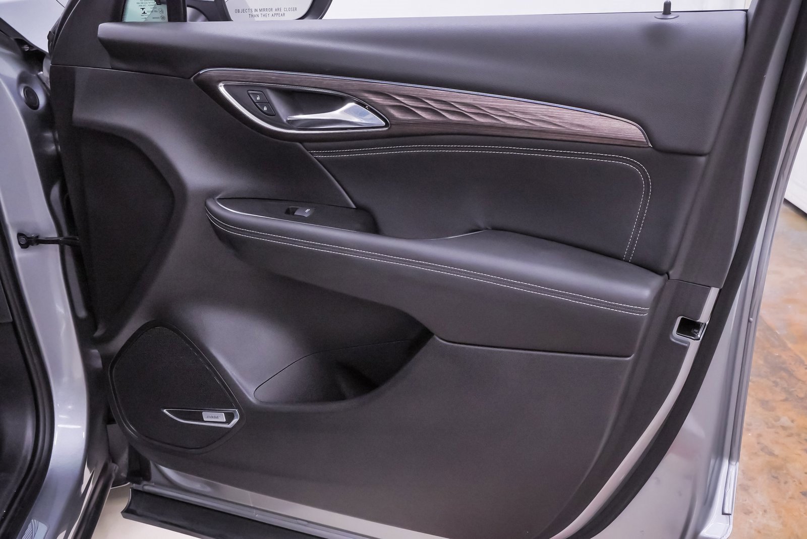 Used 2023 Buick Envision Avenir image 34