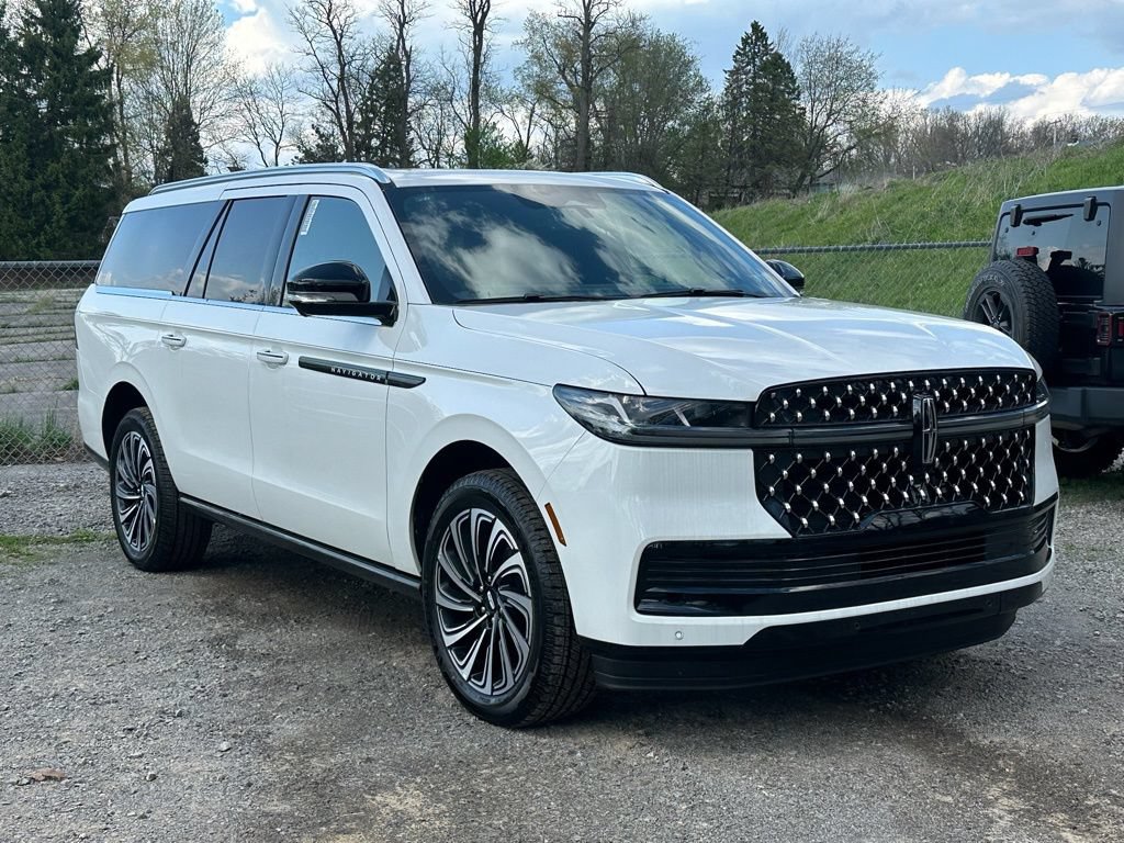 New 2025 Lincoln Navigator L Black Label AWD/4WD image 28