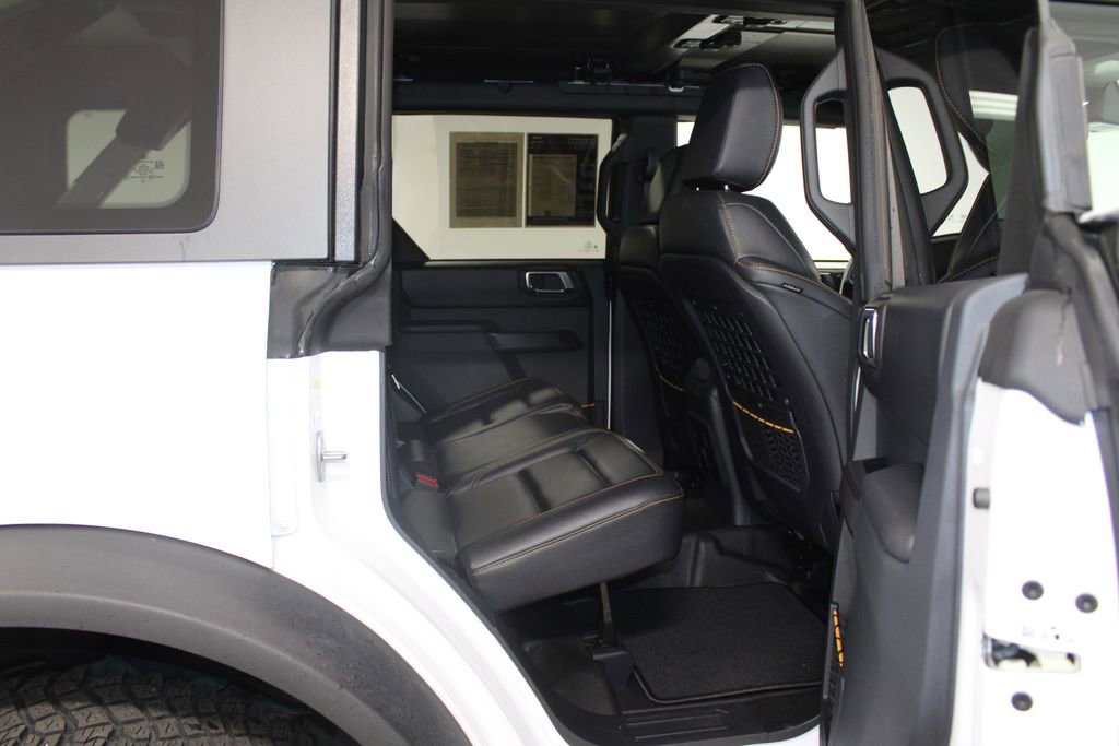 Used 2024 Ford Bronco Badlands image 33