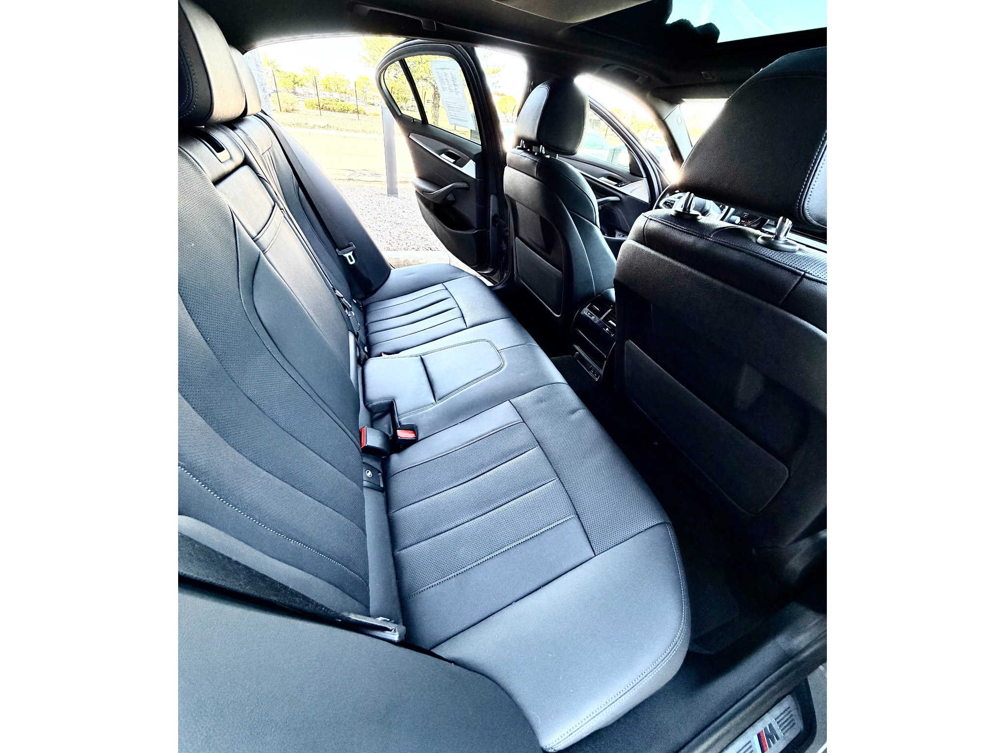 Used 2022 BMW 530i w/ M Sport Package RWD image 18