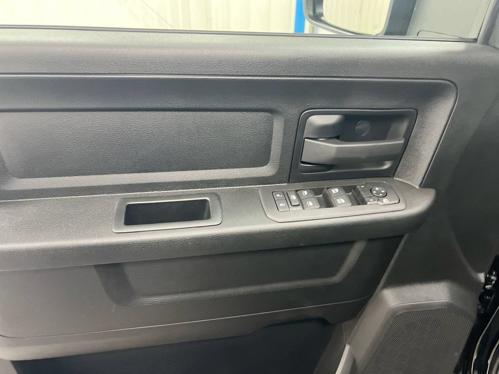 New 2026 RAM 3500 Tradesman AWD/4WD image 16
