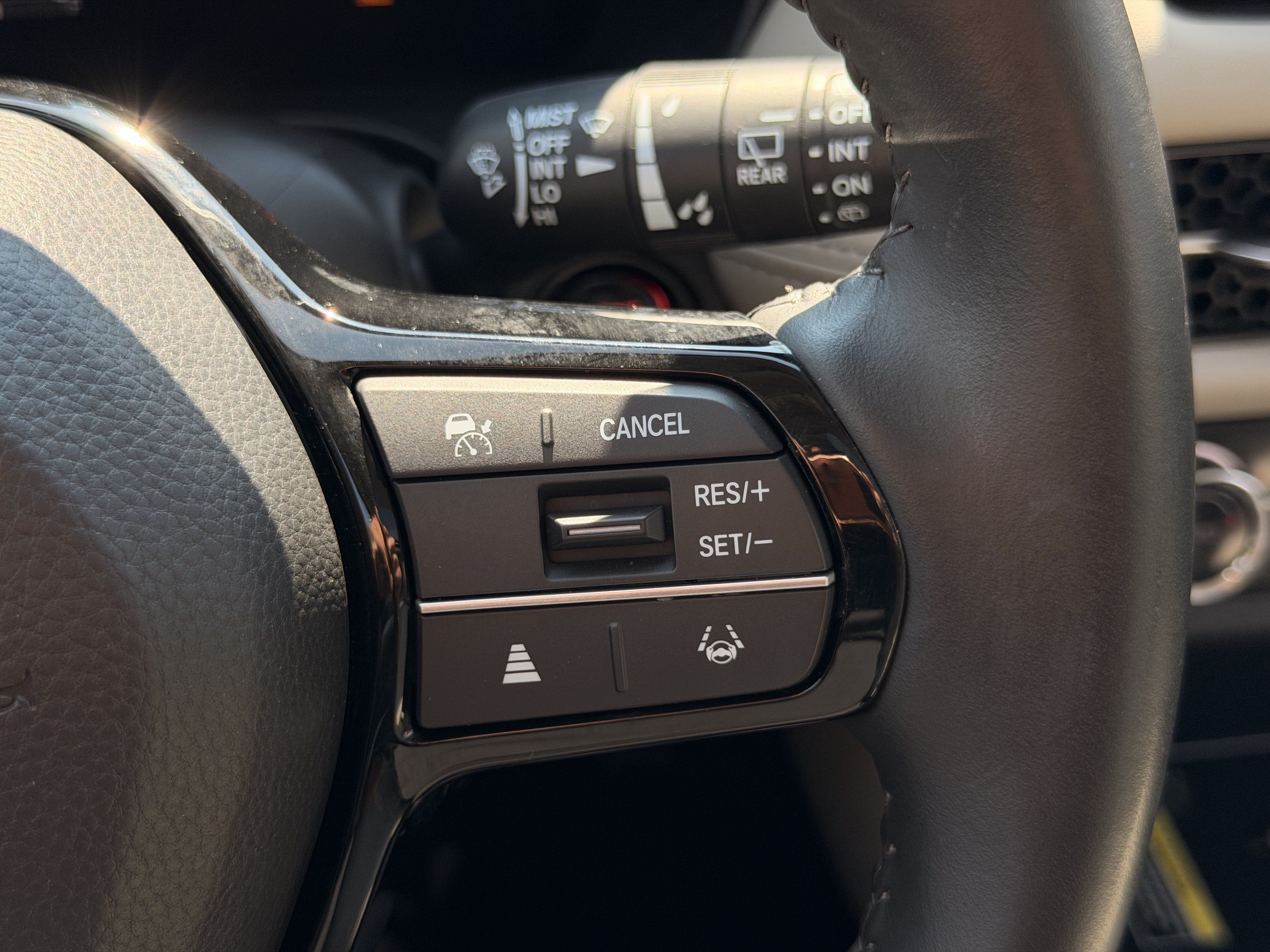 Used 2025 Honda HR-V EX-L image 24
