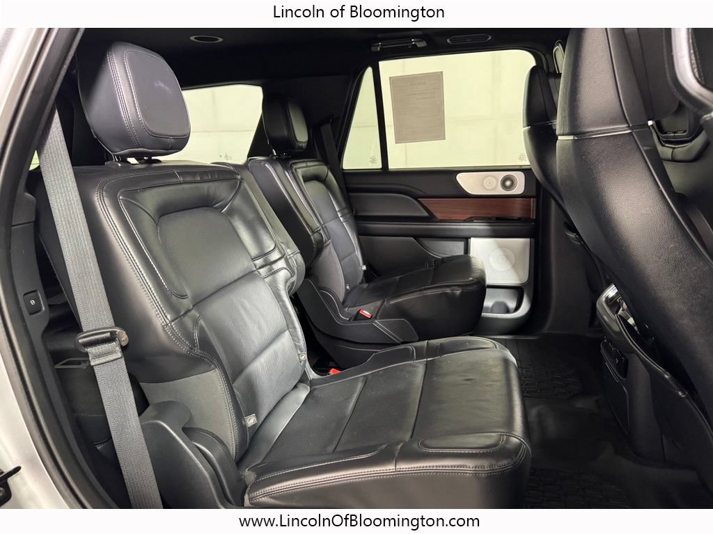 Used 2023 Lincoln Navigator Reserve AWD/4WD image 11