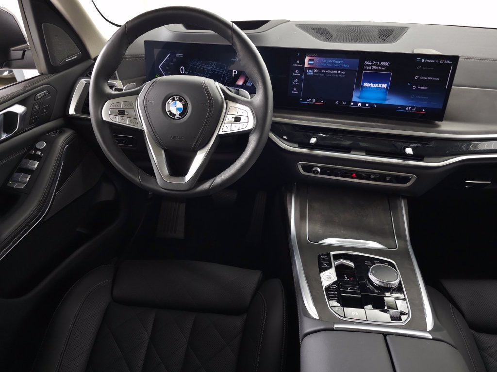 Used 2026 BMW X7 xDrive40i w/ Premium Package AWD/4WD image 18