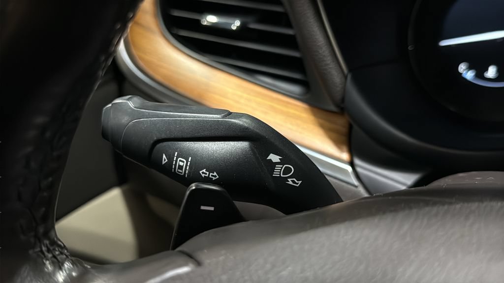 Used 2015 Lincoln MKC AWD w/ Equipment Group 102A Reserve image 31