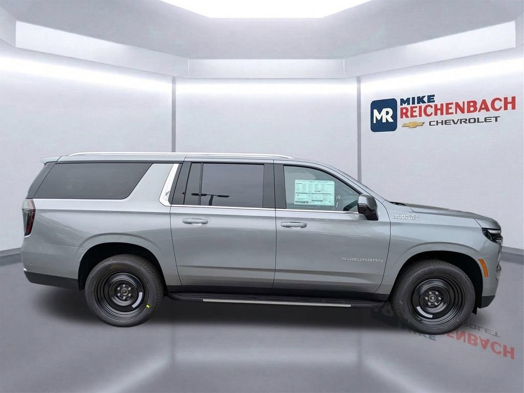 New 2026 Chevrolet Suburban High Country w/ Sun And Tow Package AWD/4WD image 4