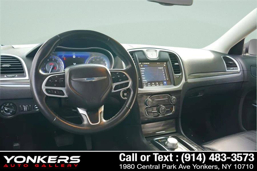 Used 2021 Chrysler 300 Touring L image 58