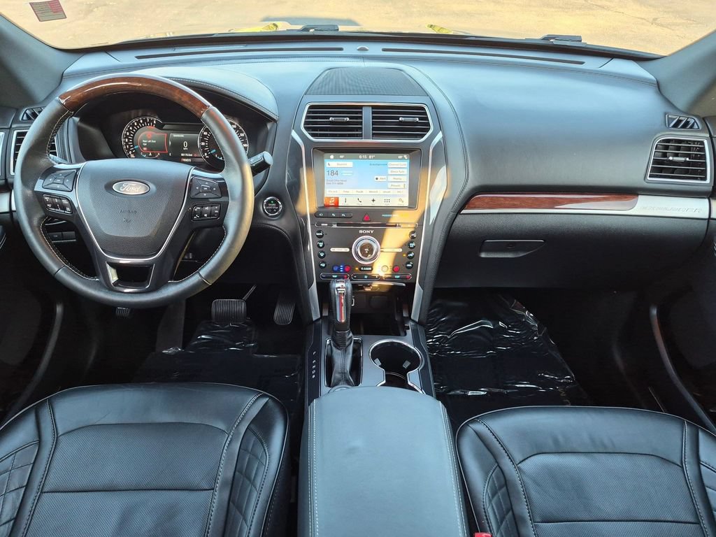 Used 2017 Ford Explorer Platinum AWD/4WD image 20
