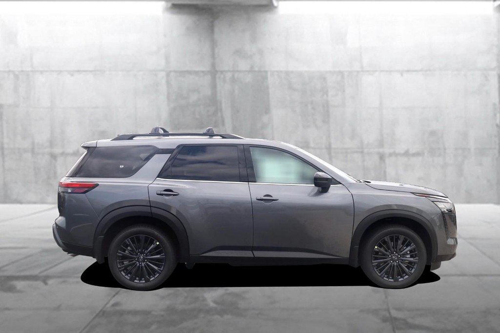 New 2026 Nissan Pathfinder SL w/ SL Premium Package AWD/4WD image 5
