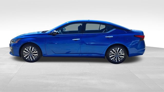 Used 2025 Nissan Altima 2.5 SV image 4