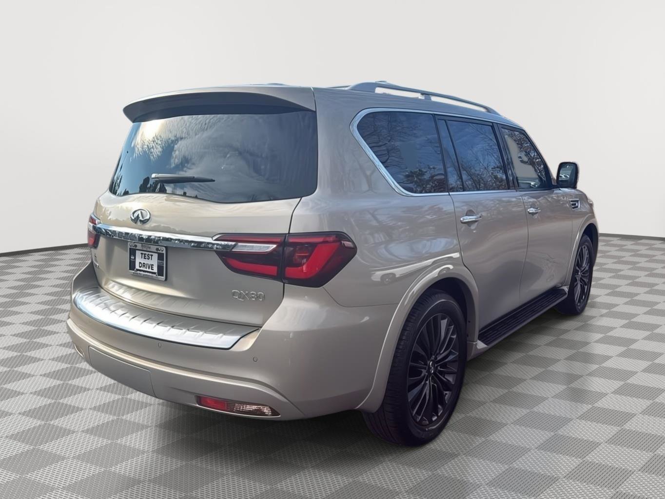 Used 2024 INFINITI QX80 Sensory w/ Cargo Package image 5