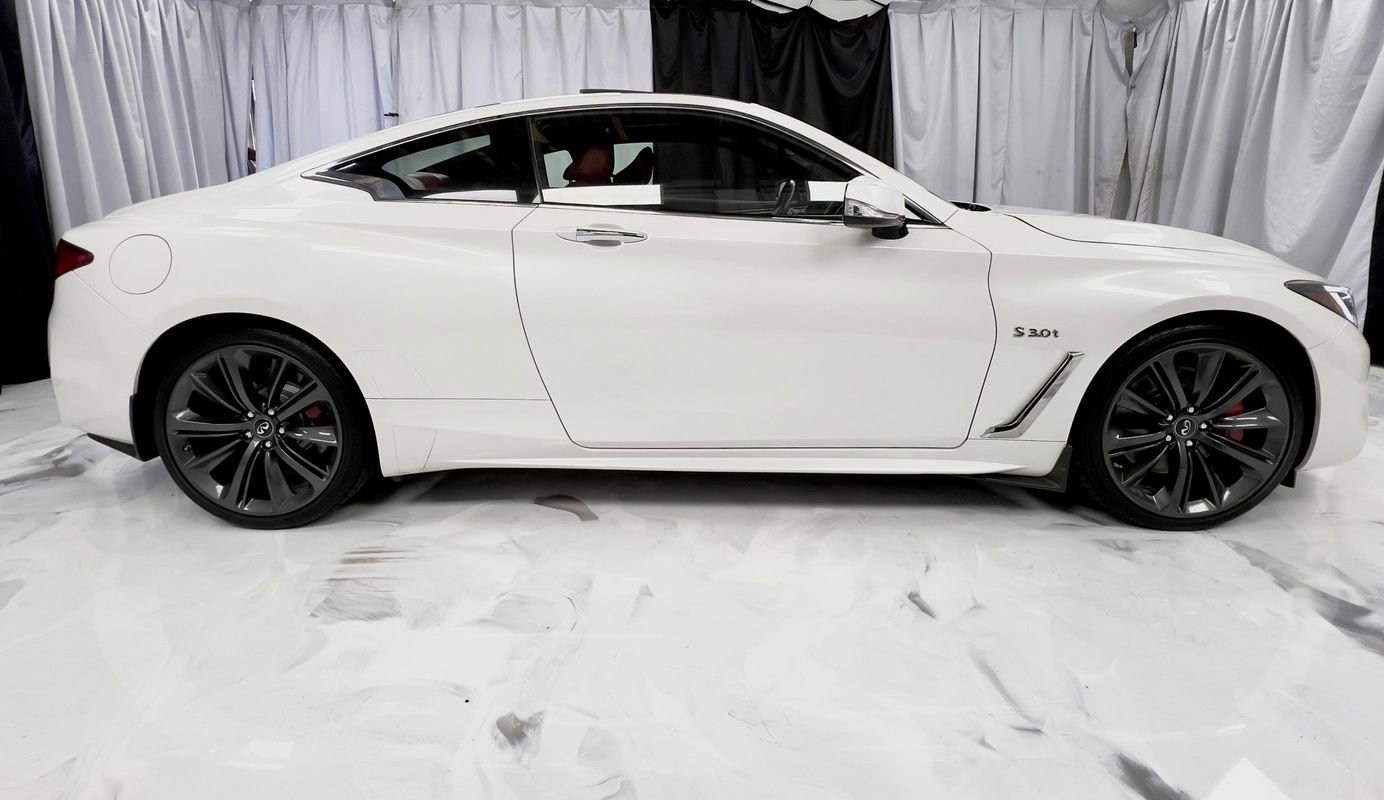 Used 2018 INFINITI Q60 Red Sport 400 w/ Sensory Package 3.0T Sport image 5