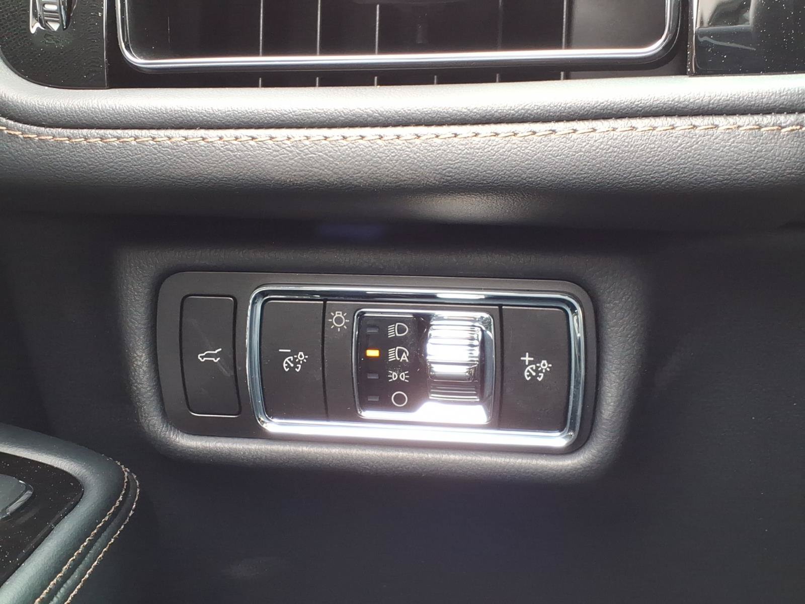 New 2026 Lincoln Aviator AWD w/ Jet Appearance Package image 21