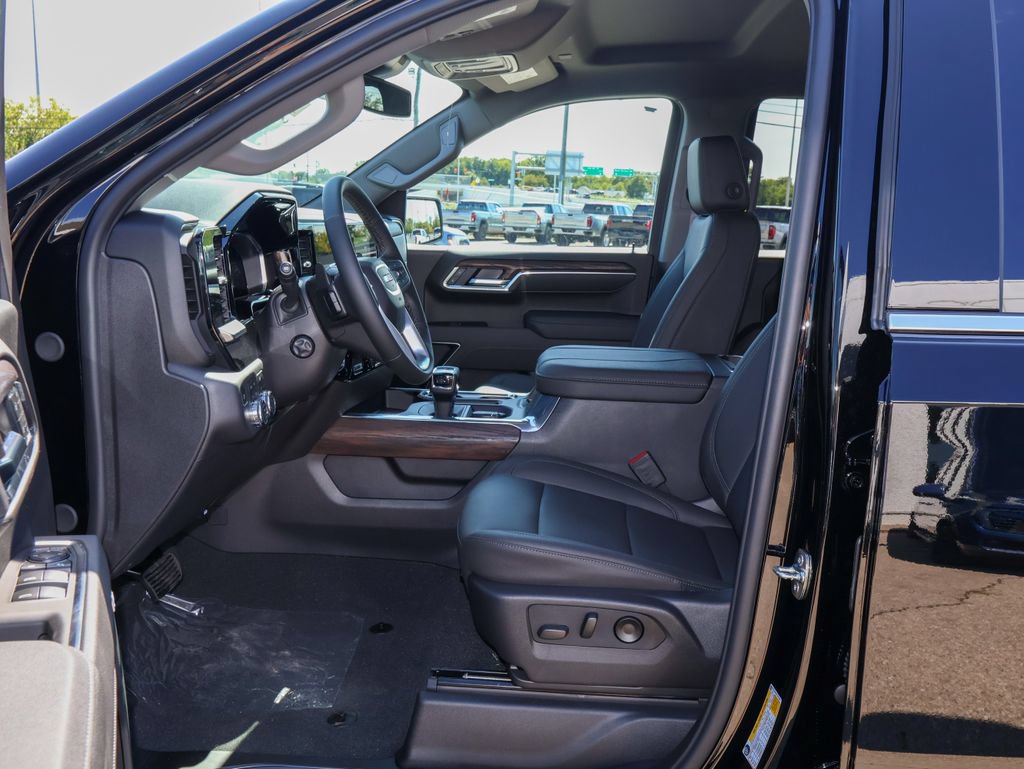 New 2026 GMC Sierra 1500 SLT w/ SLT Premium Package AWD/4WD image 7