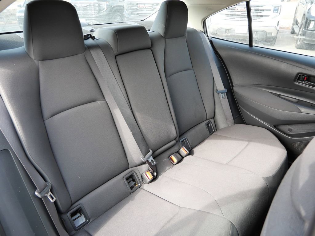 Used 2024 Toyota Corolla LE image 19