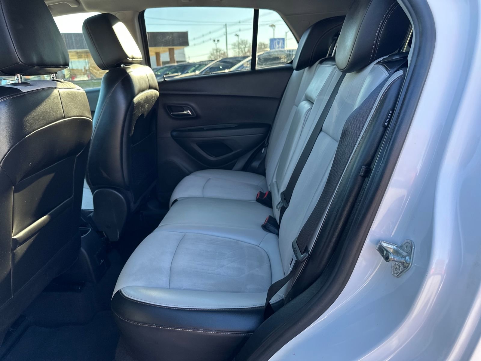 Used 2017 Chevrolet Trax LT w/ LT Convenience Package image 14