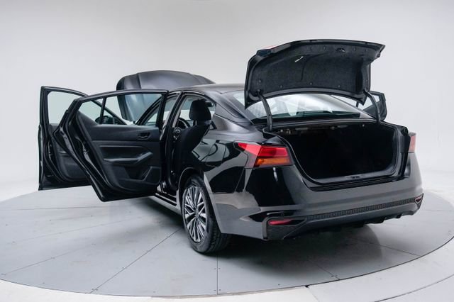 Used 2024 Nissan Altima 2.5 SV image 19