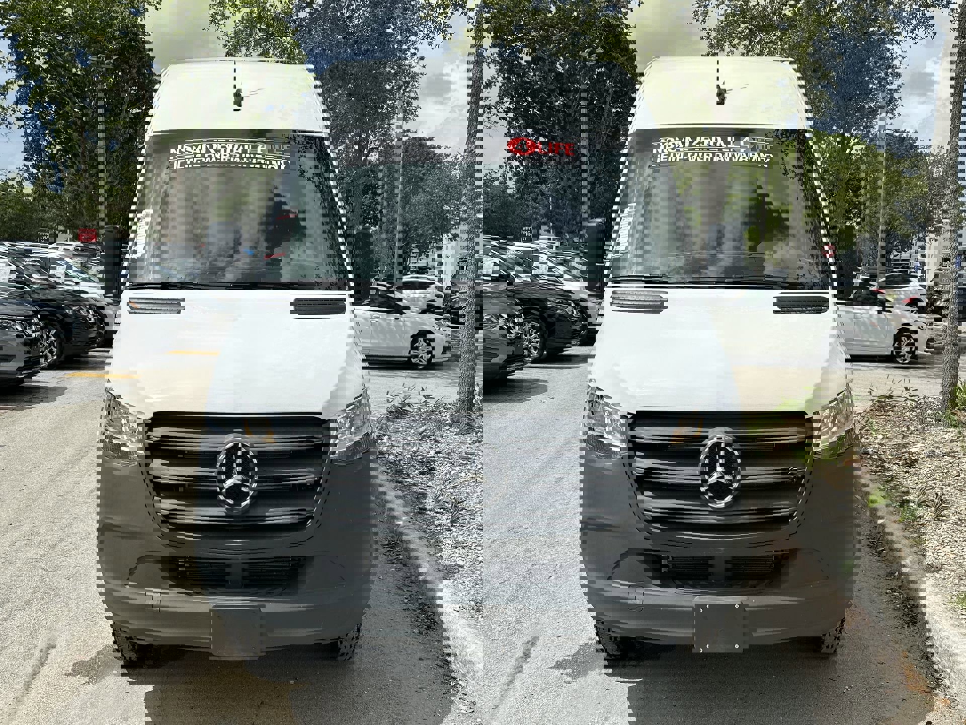 Used 2023 Mercedes-Benz Sprinter 3500 image 4