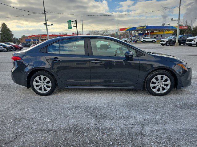 Used 2023 Toyota Corolla LE FWD image 5