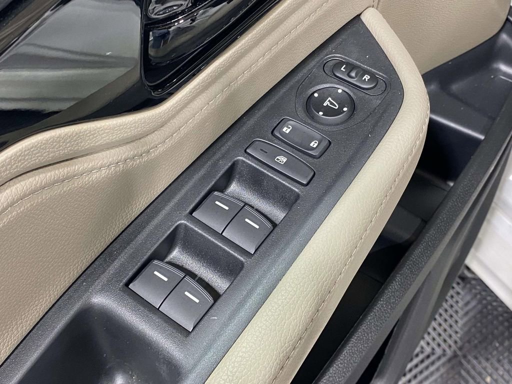 Used 2023 Honda Odyssey Touring image 19