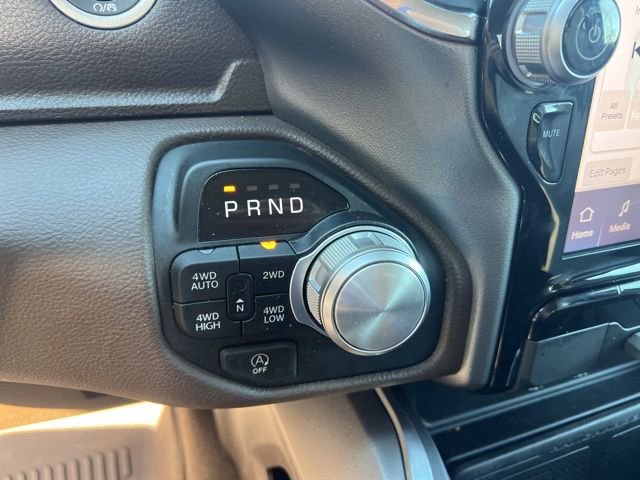 Used 2025 RAM 1500 Laramie AWD/4WD image 14