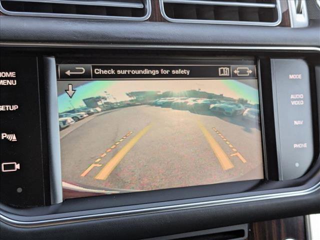 Used 2014 Land Rover Range Rover HSE image 15