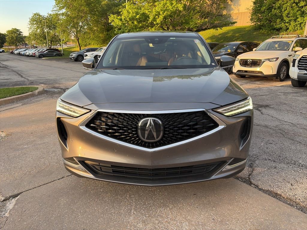 Used 2024 Acura MDX SH-AWD w/ Technology Package image 2