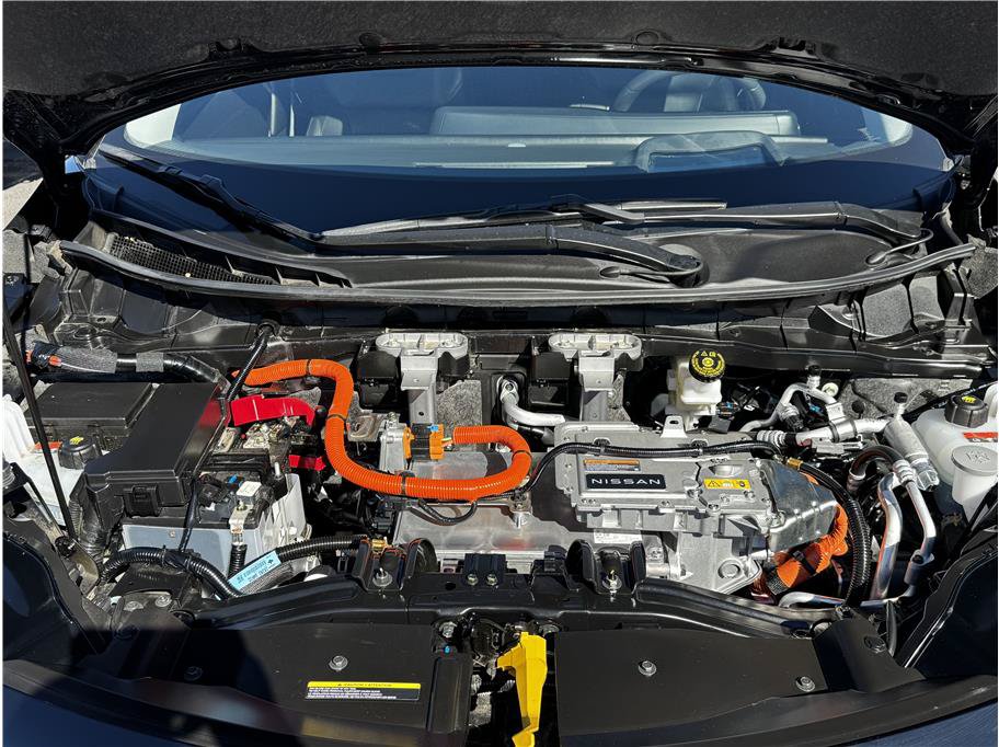 Used 2024 Nissan Ariya AWD image 31