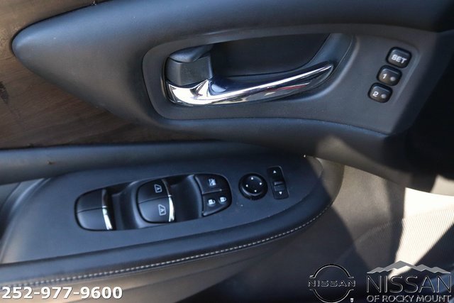 Used 2020 Nissan Murano Platinum image 11
