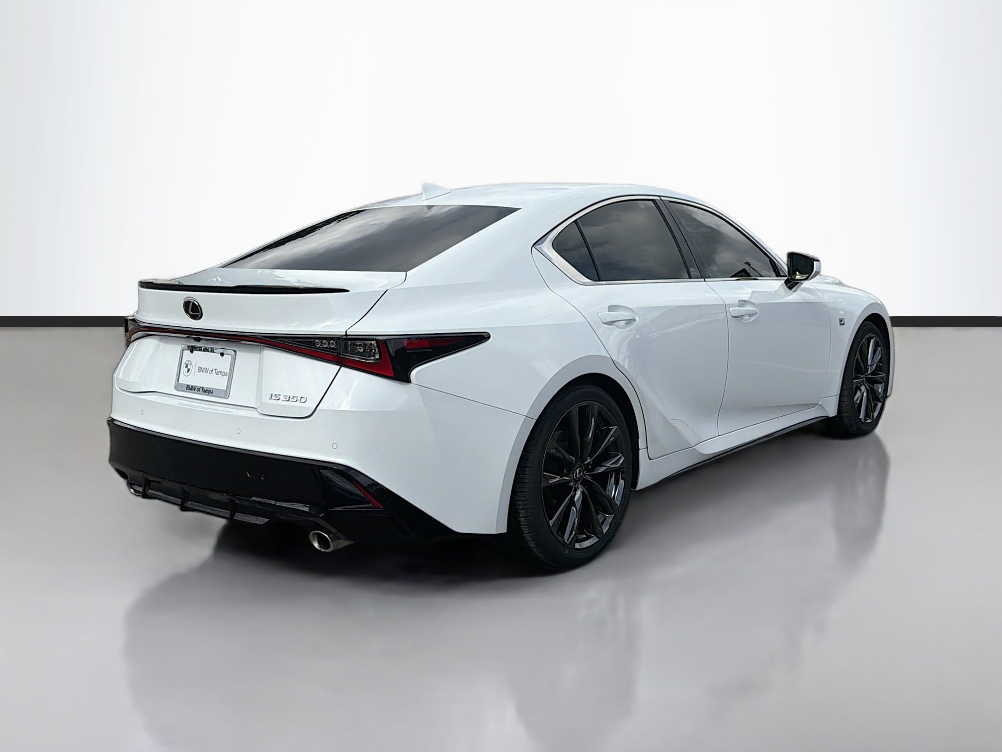 Used 2022 Lexus IS 350 F Sport image 3